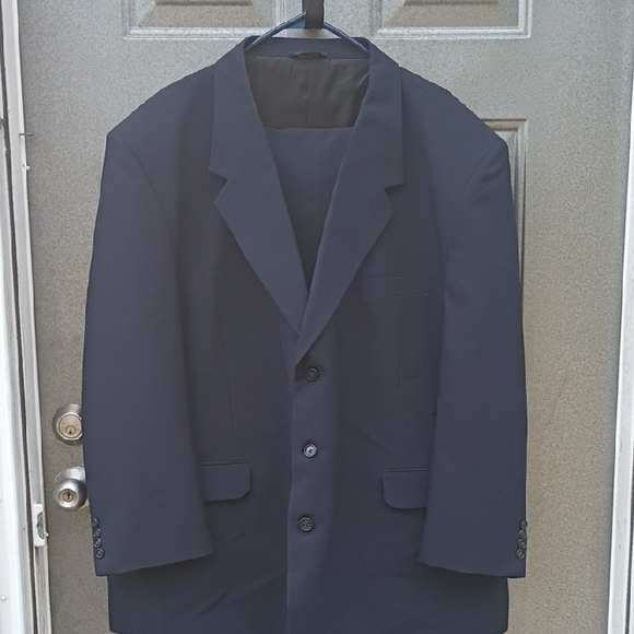 Classic Navy Men's 2pc. Suit. Size 54R - Picture 1 of 8